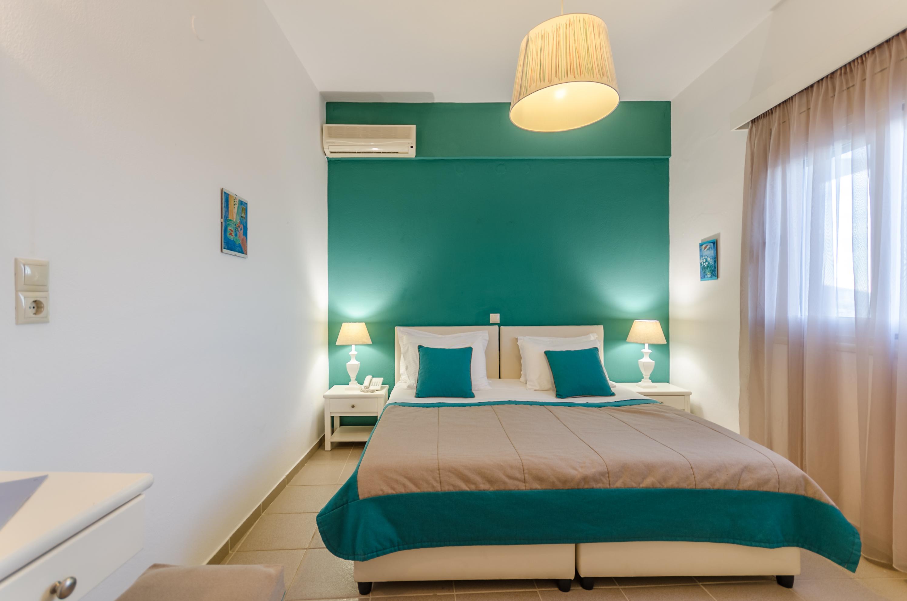 Pela Mare Hotel Agia Pelagia Екстериор снимка