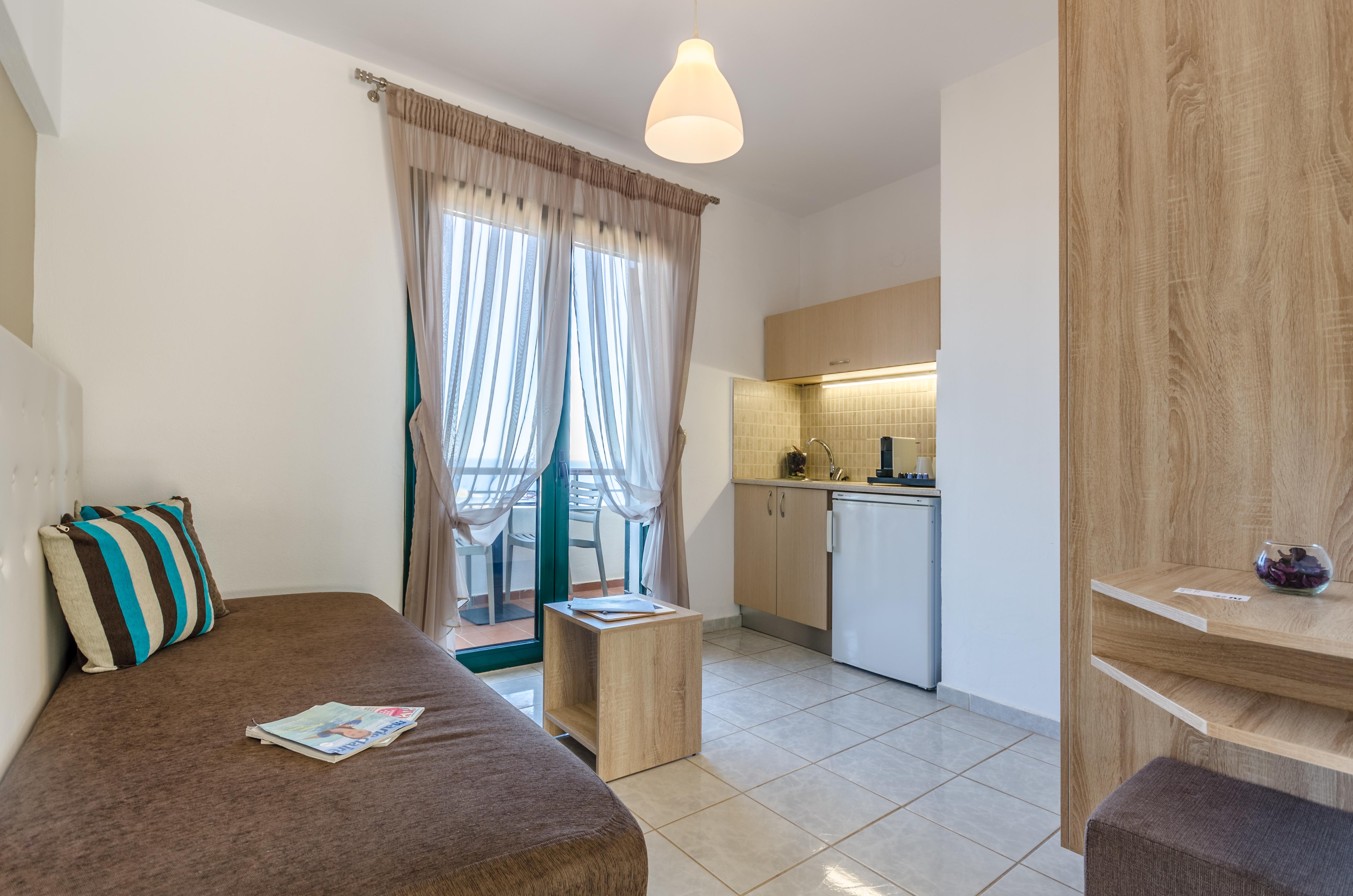 Pela Mare Hotel Agia Pelagia Екстериор снимка