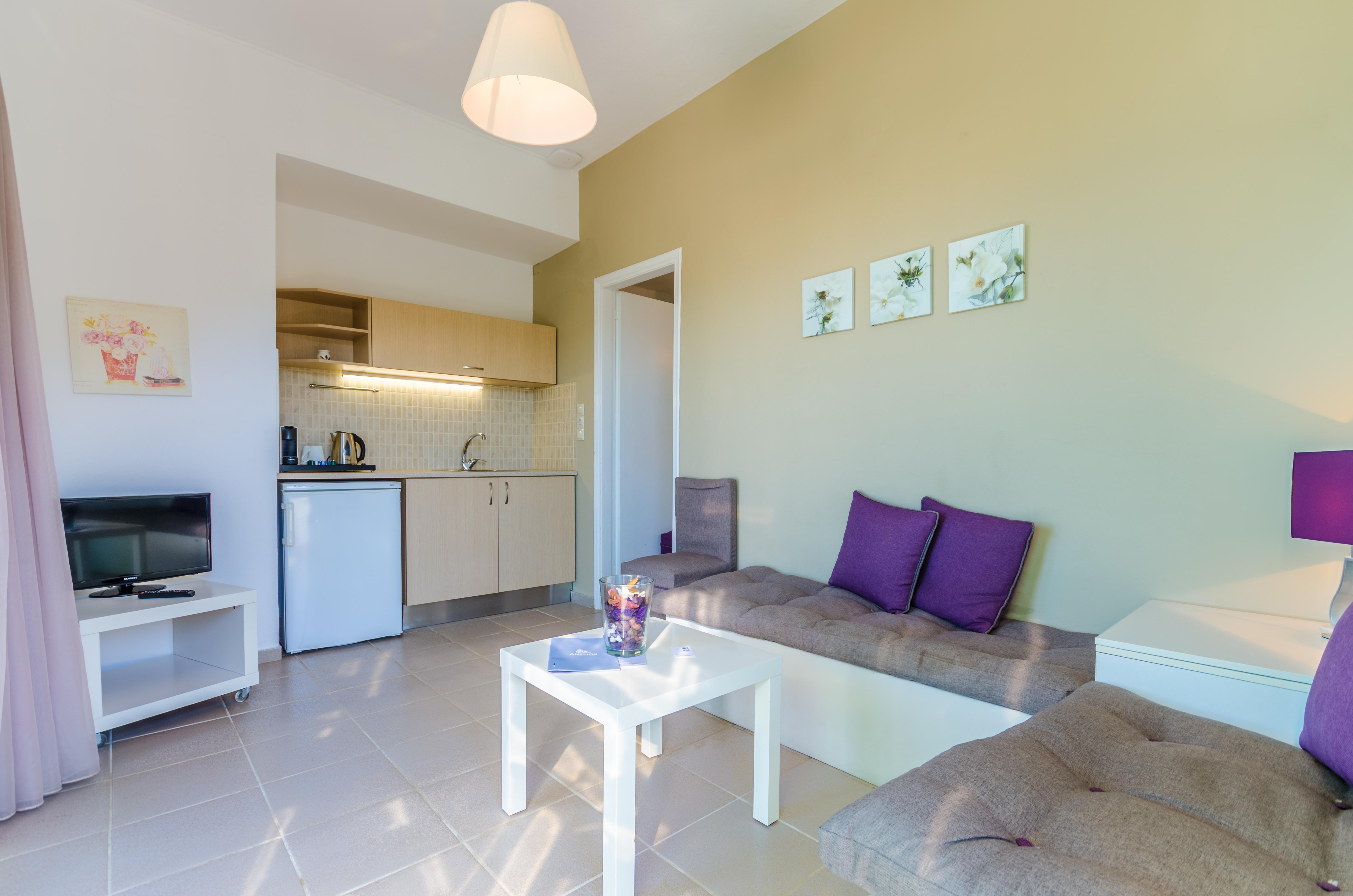 Pela Mare Hotel Agia Pelagia Екстериор снимка