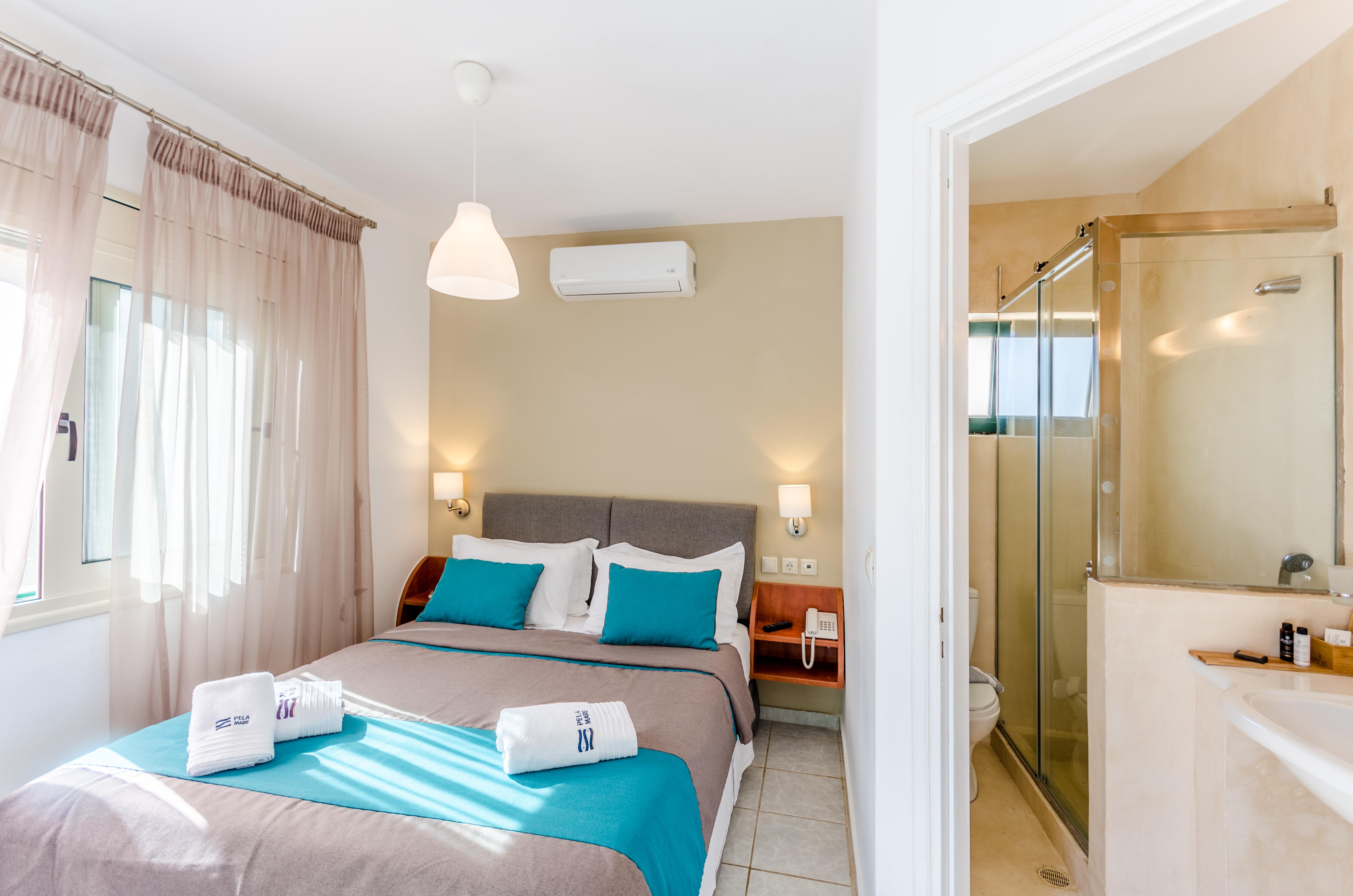 Pela Mare Hotel Agia Pelagia Екстериор снимка
