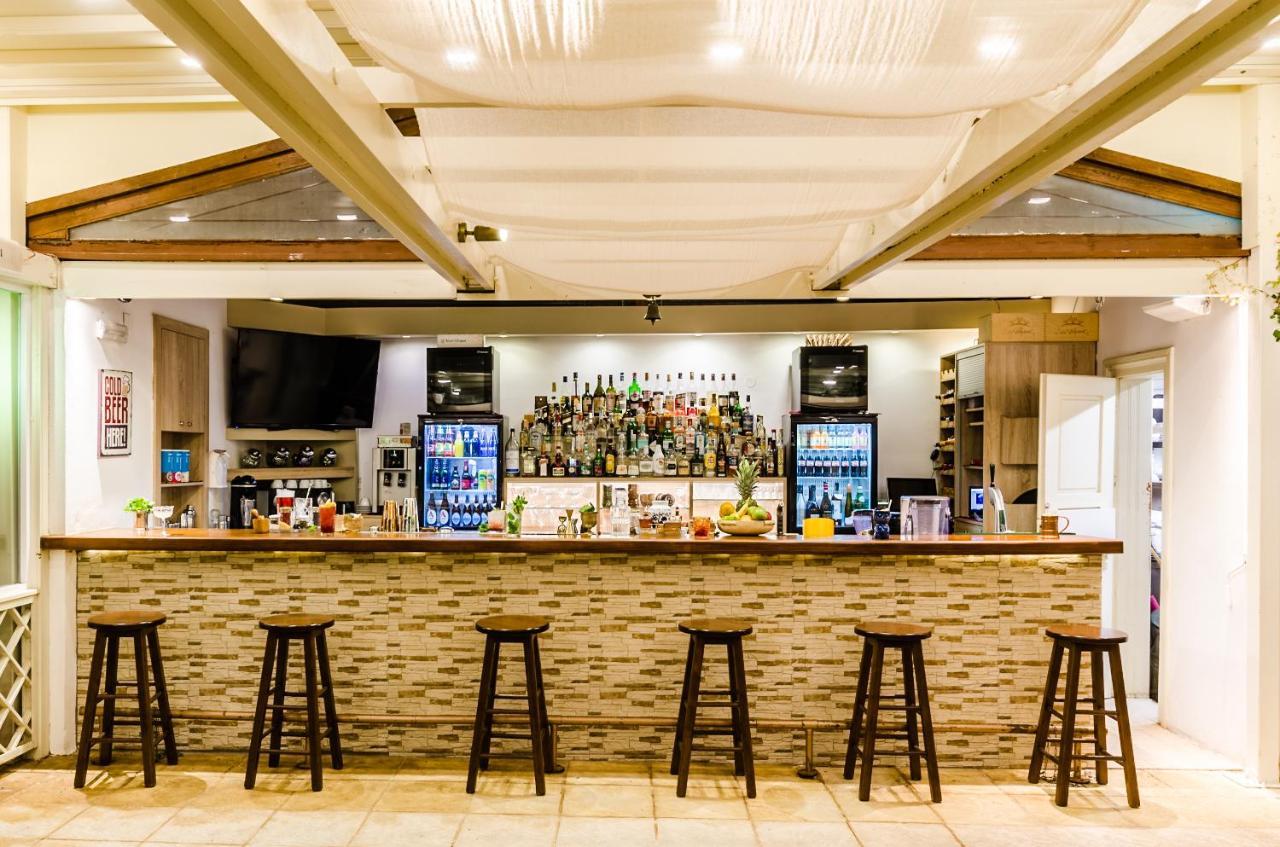Pela Mare Hotel Agia Pelagia Екстериор снимка